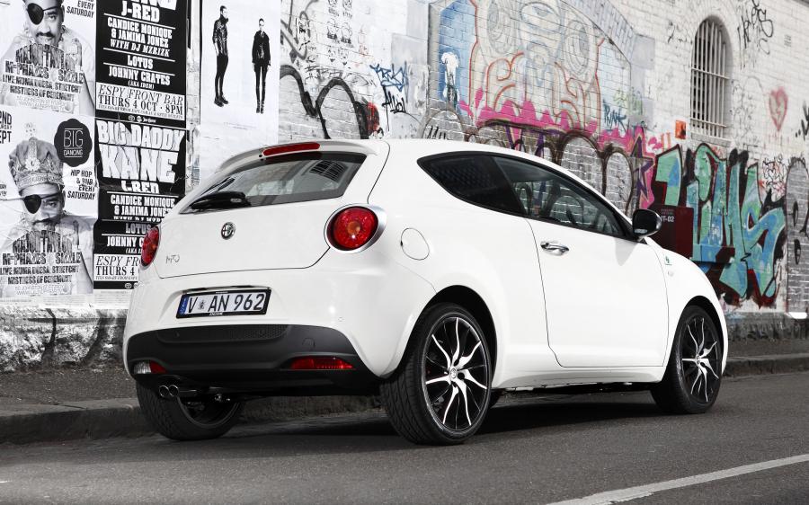  Alfa Romeo MiTo Quadrifoglio Verde (955) 2011 года  (AU) (фото 7 из 21)